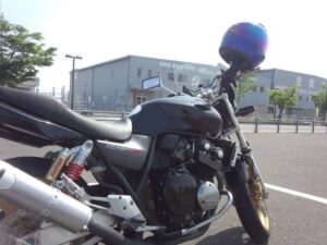 塗装前のCB400SF